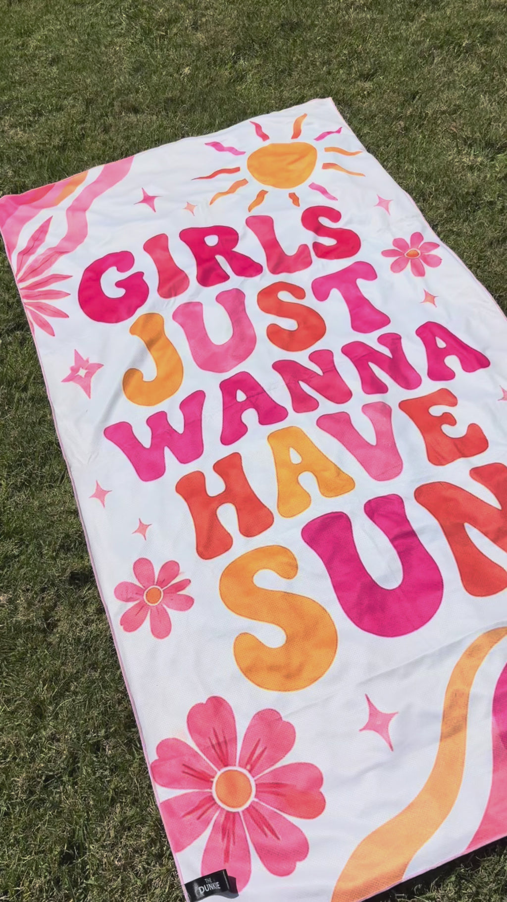 Girls just wanna have sun